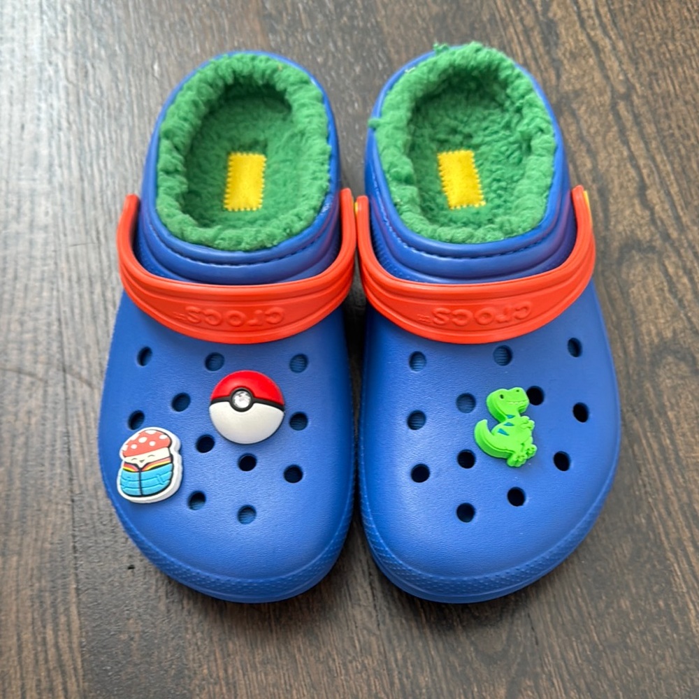 CROCS Blue and Orange Slippers with Cozy Lining - New